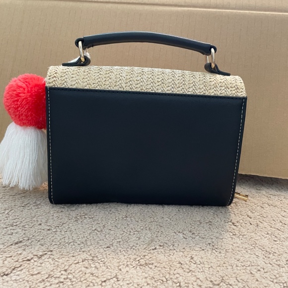 Smiley face bag / crossbody - Picture 4 of 6